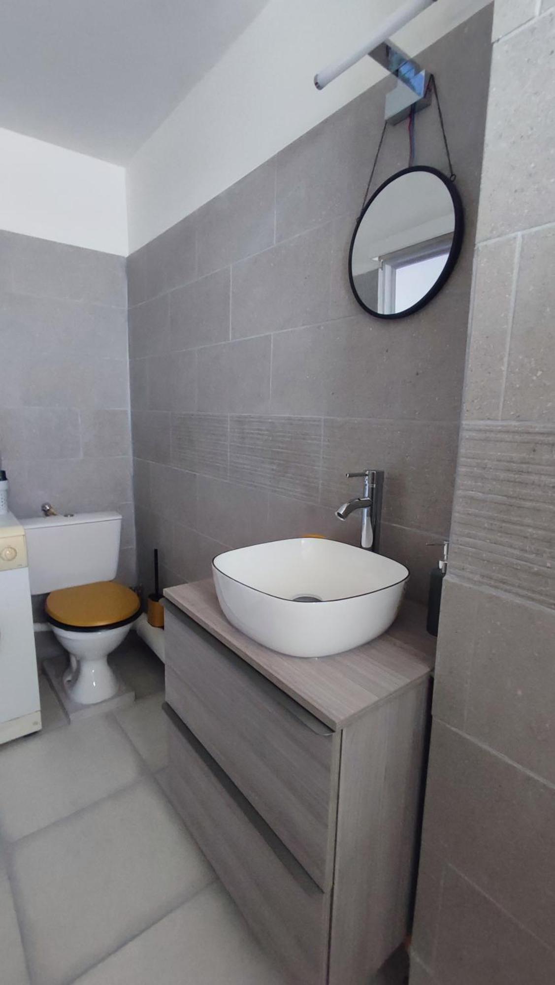 Les Franciseas Apartment แซ็งต์-จีลส์-เลส์-แบ็งส์ ภายนอก รูปภาพ