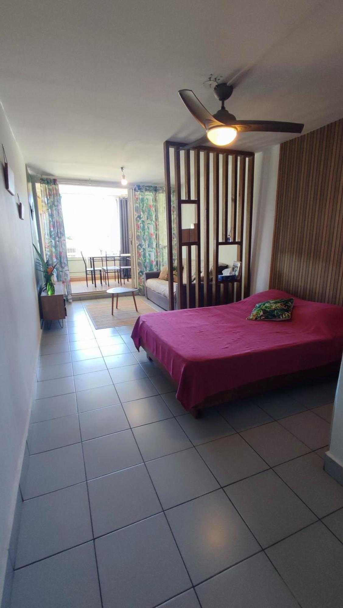 Les Franciseas Apartment แซ็งต์-จีลส์-เลส์-แบ็งส์ ภายนอก รูปภาพ